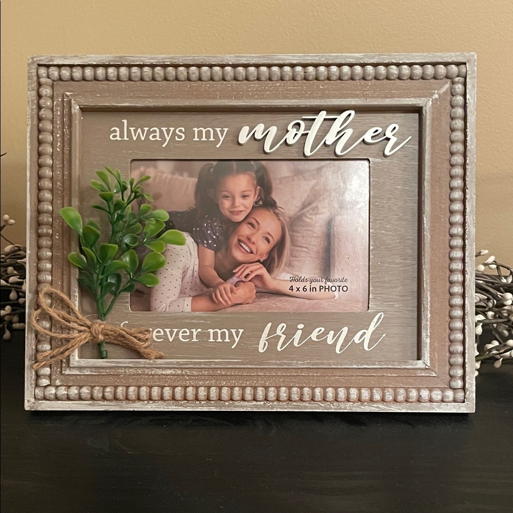 NWT Rustic Frame with Green Floral Accent & 3D Letters-PERFECT FOR MOTHER’S DAY!